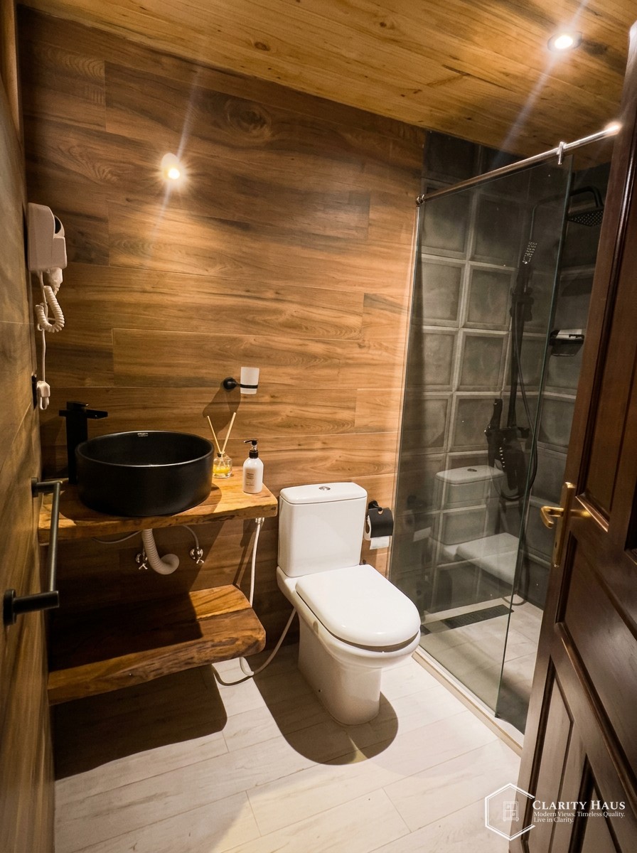 Private boutique beach resort — image 6